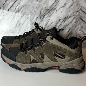 Eddie Bauer men’s low hiker hiking shoe size 11